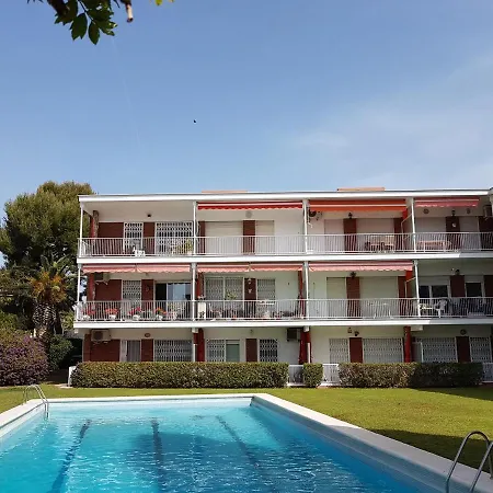 Newly Renovated Sitges With Pool Near The Beach By Hello Homes Sitges