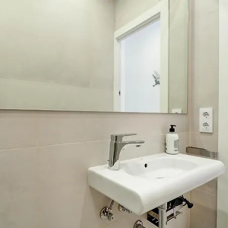 Apartment Newly Renovated Sitges With Pool Near The Beach By Hello Homes Sitges