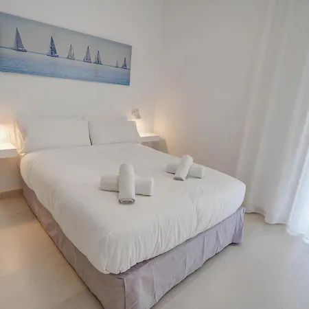 Newly Renovated Sitges With Pool Near The Beach By Hello Homes Sitges *